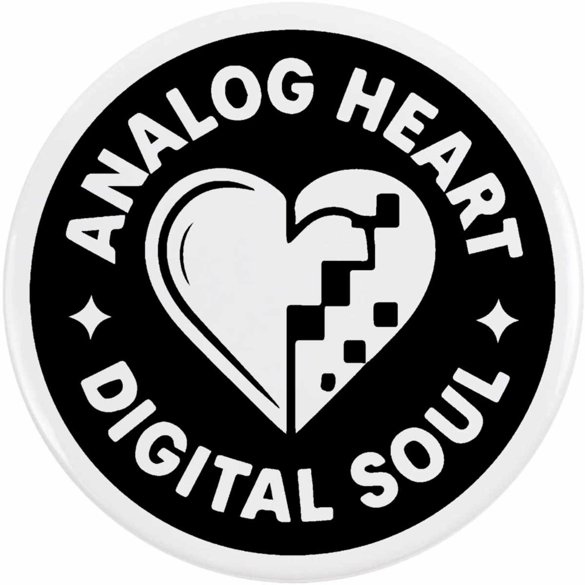 'Analogue Heart, Digital Soul' Button Pin Badges (BB054150)