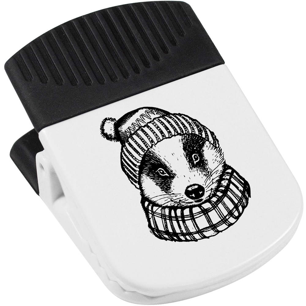 'Badger Wearing Bobble Hat' Magnetic Clip (CP00048153)