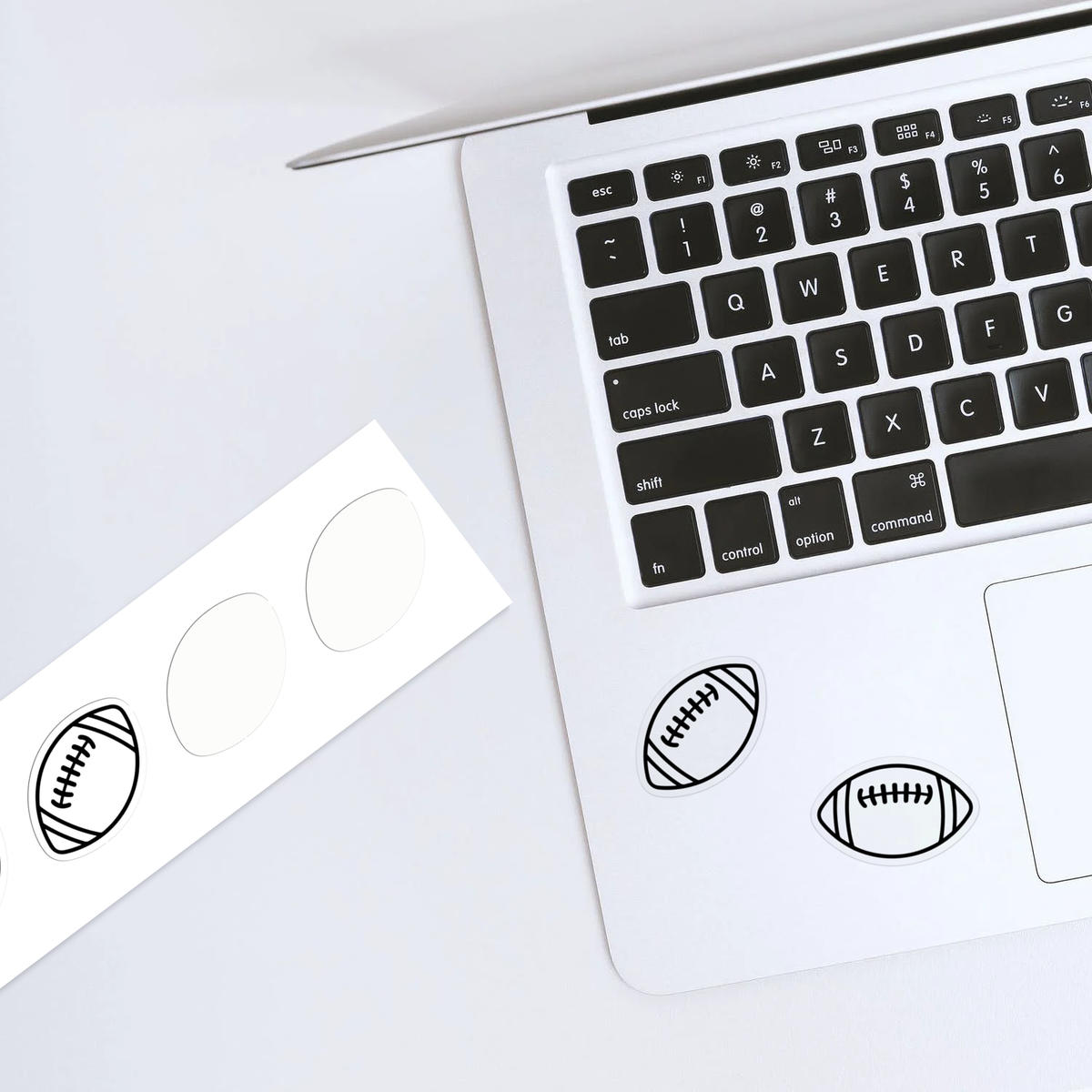 azeeda/DC/DCDICKLECLEARBLKPSML/DC00126620_04