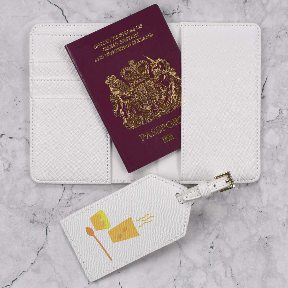 azeeda/PA/PASSPORTSETWHT/PA00023305_03