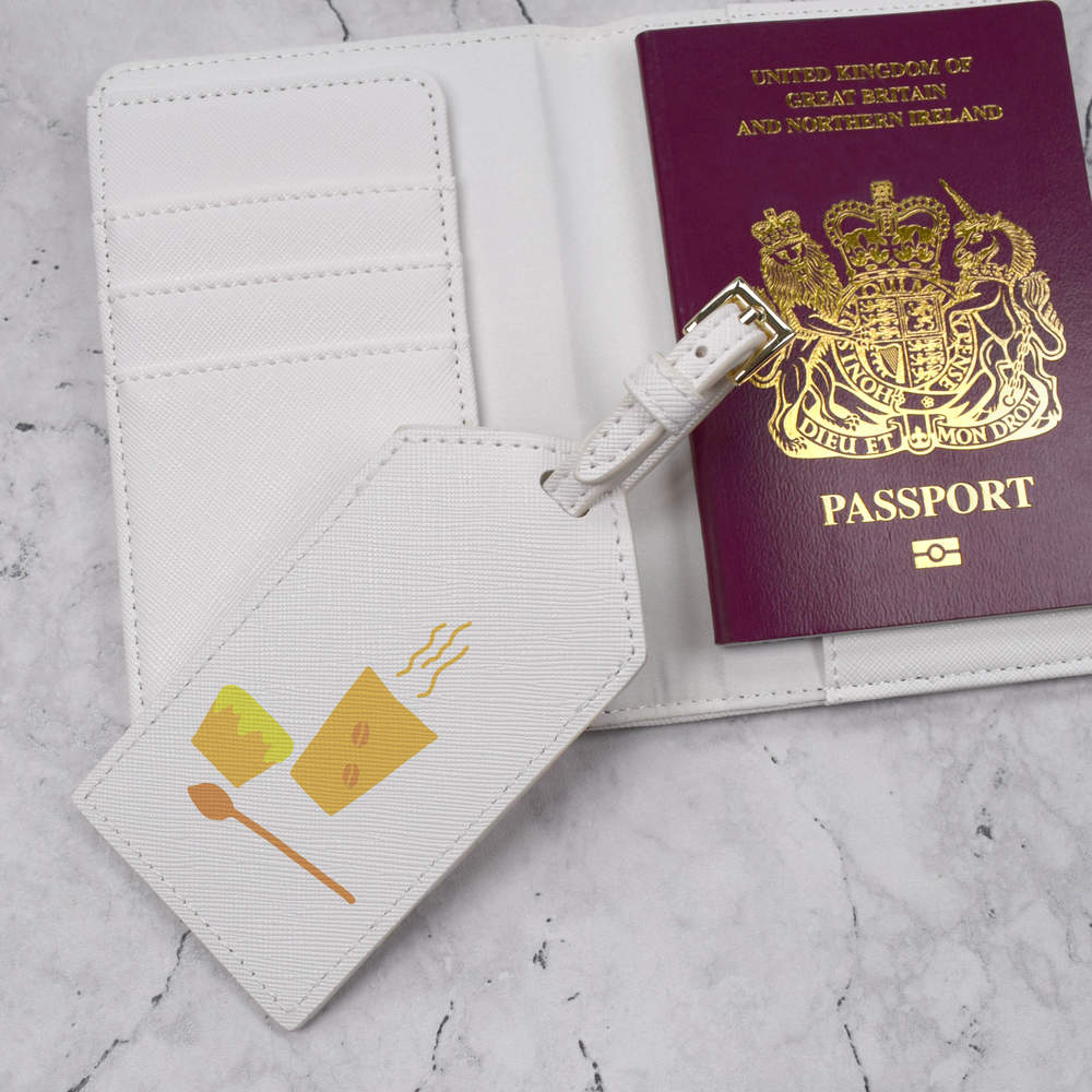 azeeda/PA/PASSPORTSETWHT/PA00023305_06