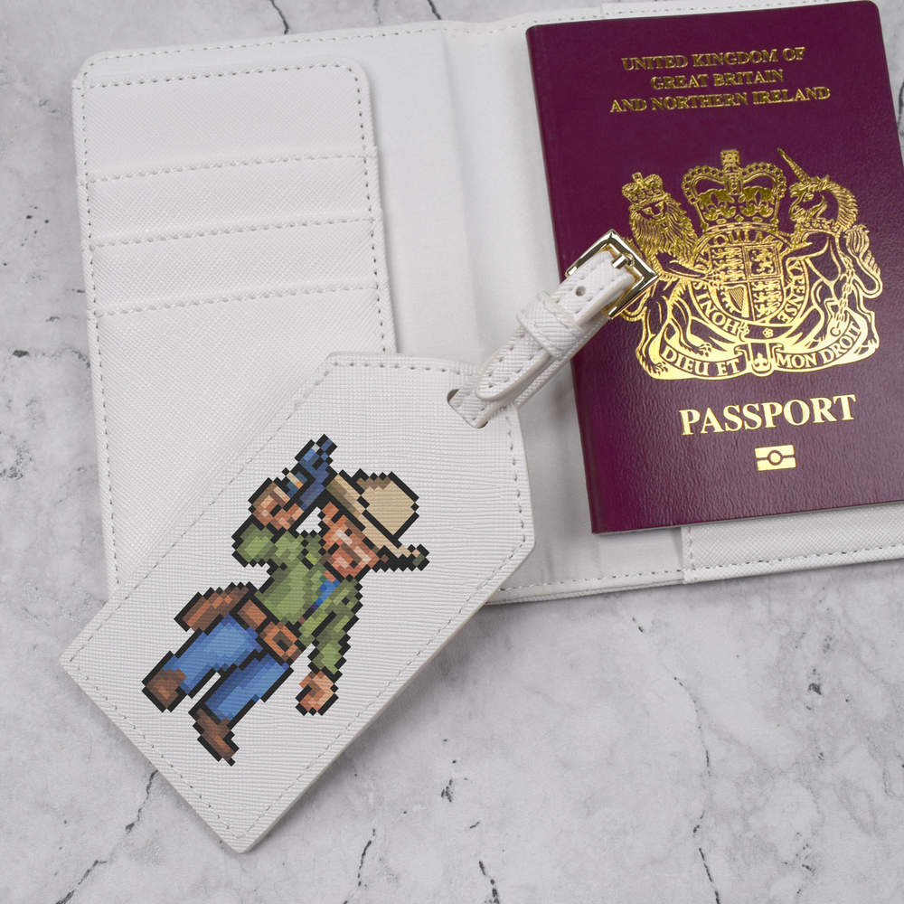 azeeda/PA/PASSPORTSETWHT/PA00026379_06