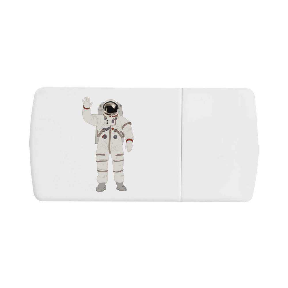 'Waving Astronaut Space' Pill Box with Tablet Splitter (PI00035821)