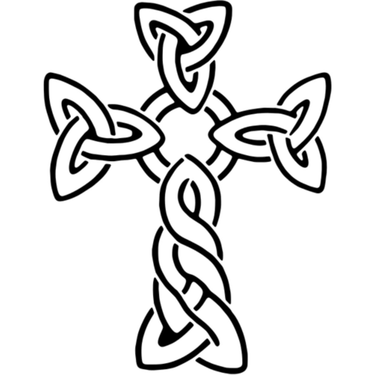 'Celtic Cross' Reusable Stencil – Durable Decorative Template for Painting and Spraying on Walls, Tiles, Wood, Fabric & Craft Projects - M (A5) (WS00033000)
